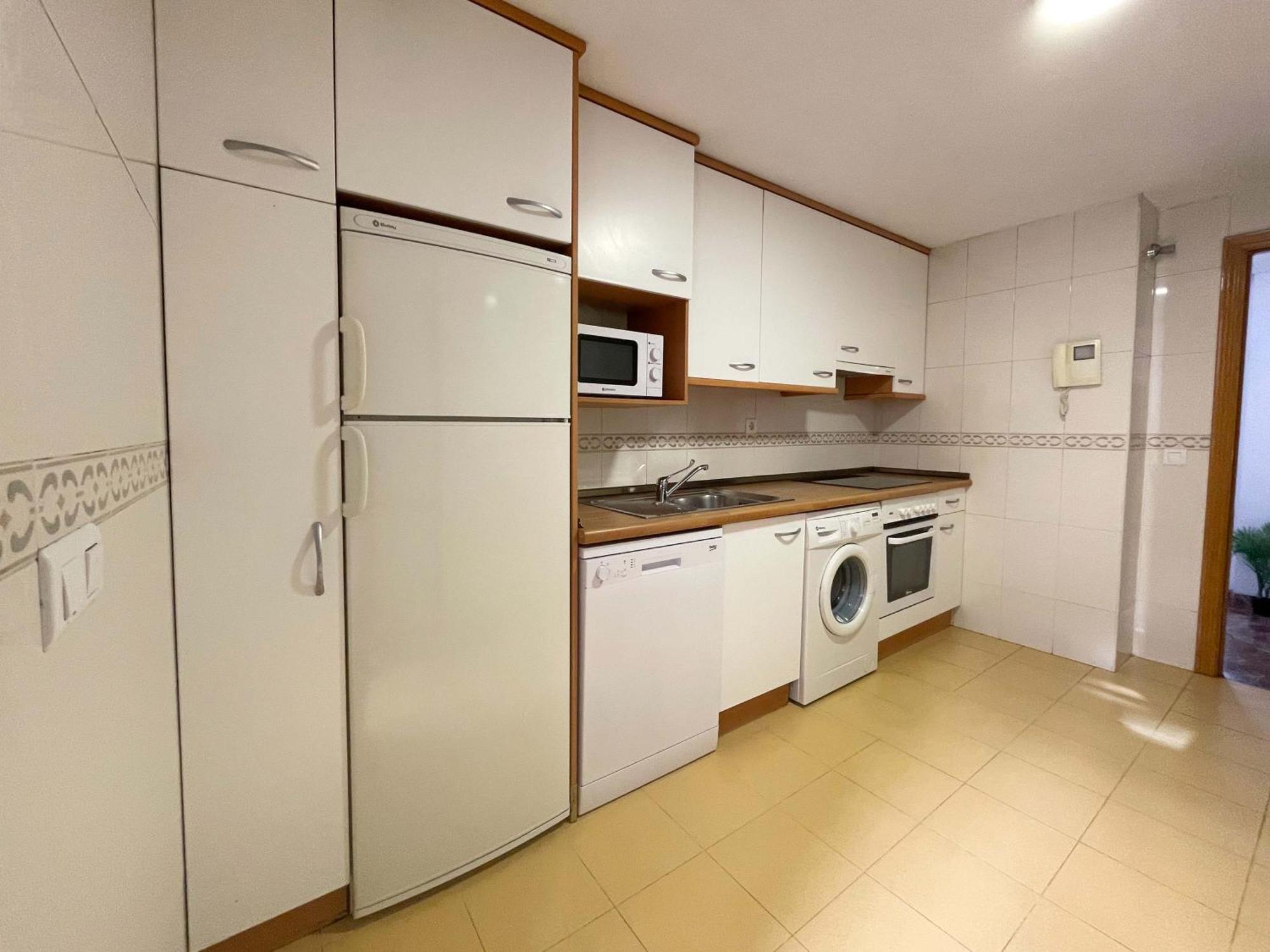 Apartamentos El Pilar Suites 3000 Zaragoza Exteriör bild