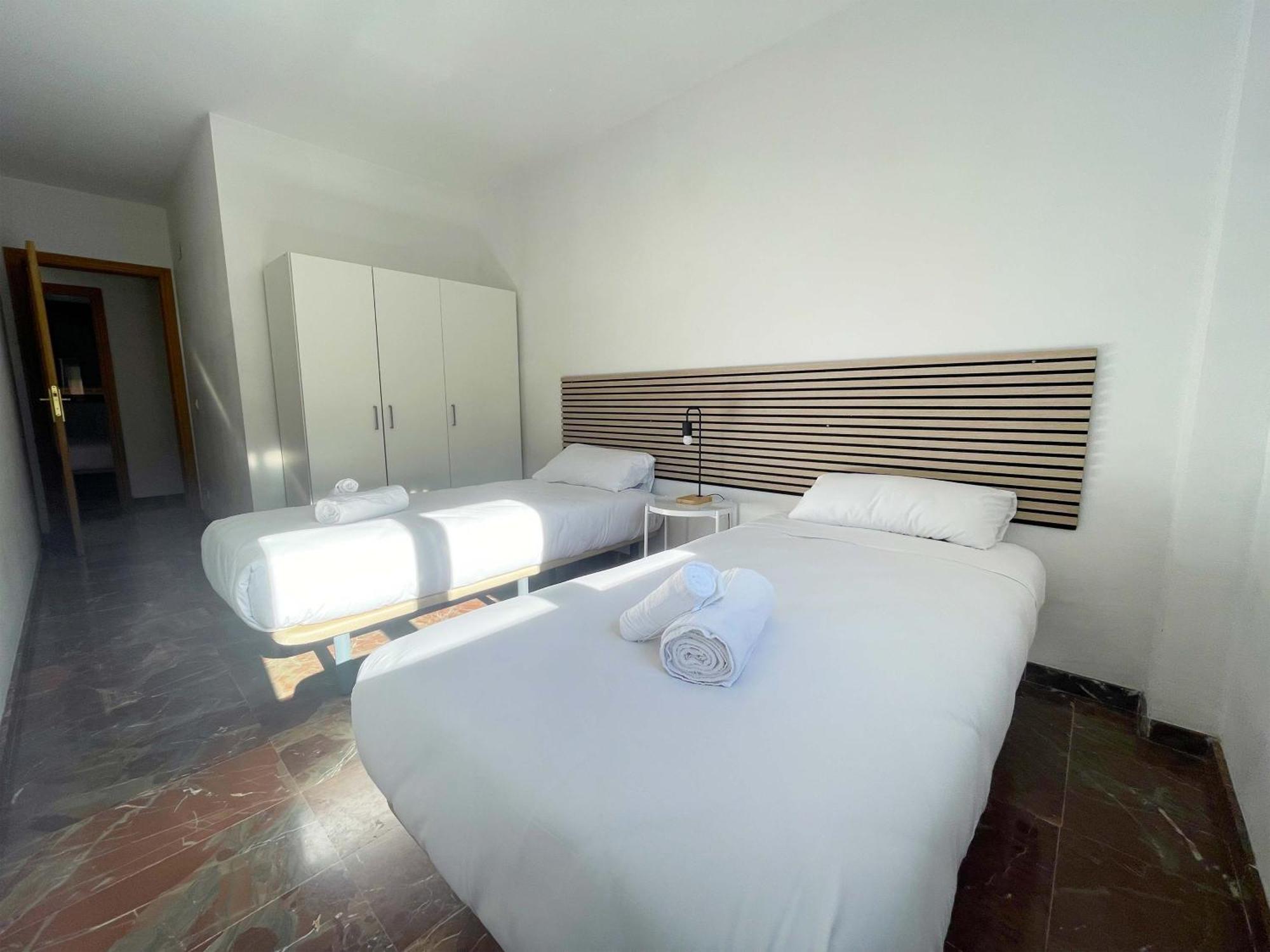 Apartamentos El Pilar Suites 3000 Zaragoza Exteriör bild