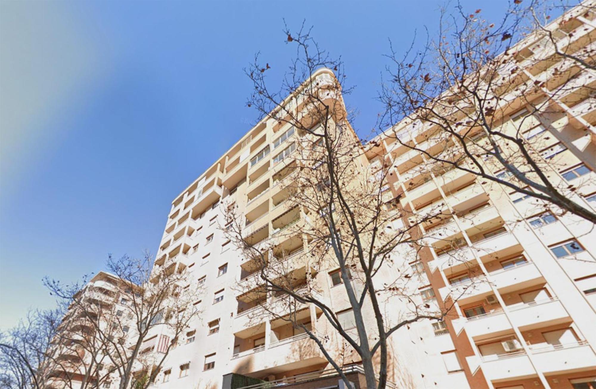Apartamentos El Pilar Suites 3000 Zaragoza Exteriör bild